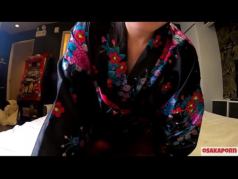 ❤️ Junges Cosplay-Mädchen liebt Sex bis zum Orgasmus mit einem Spritzer in eine Reiterin und einem Blowjob. Asiatisches Mädchen mit haariger Muschi und schönen Titten in traditioneller japanischer Tracht in Amateurvideo zeigt Masturbation mit Fickspielzeug. Sakura 3 OSAKAPORN. ❤ Porno bei de.xxxnd-com.ru ❌️